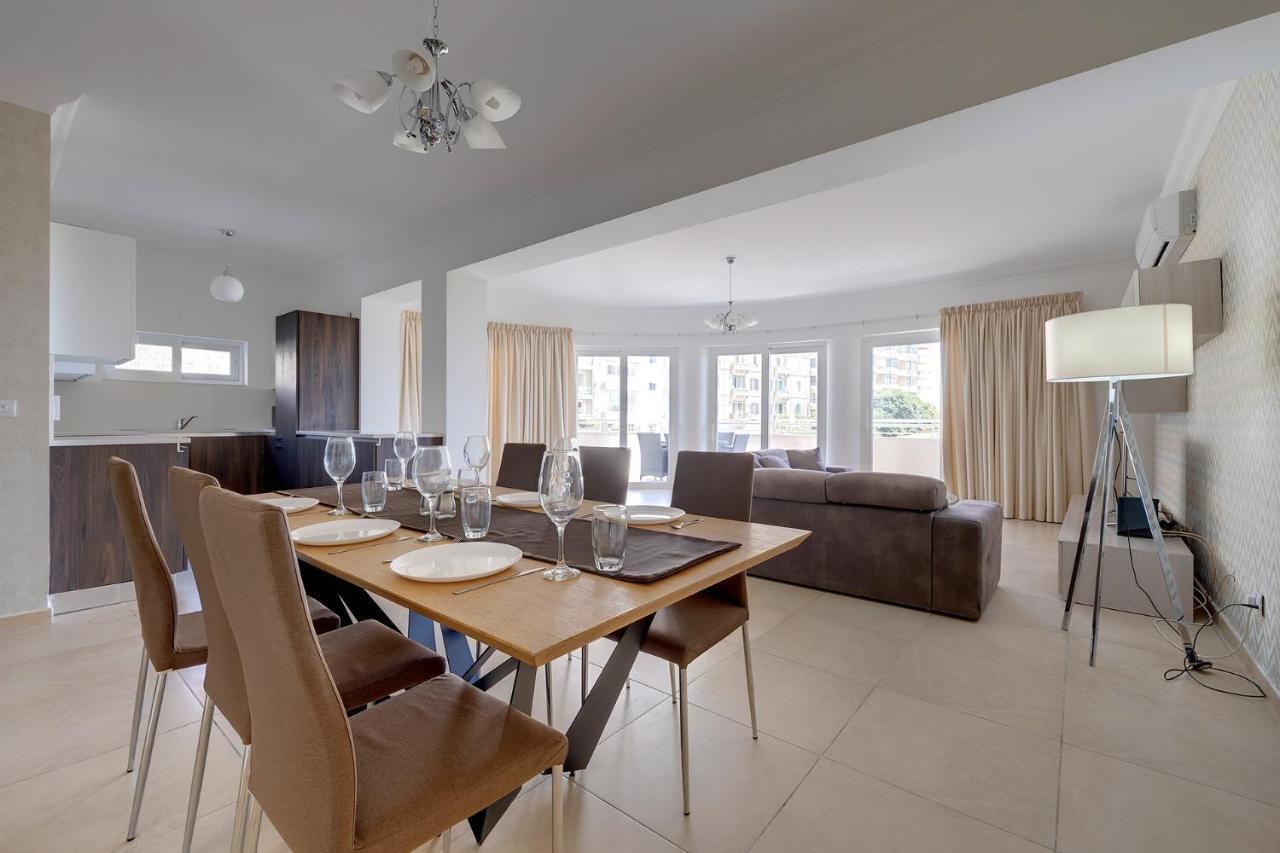 Seafront Lux Apart Inc Pool, Upmarket Area Sliema Exteriör bild